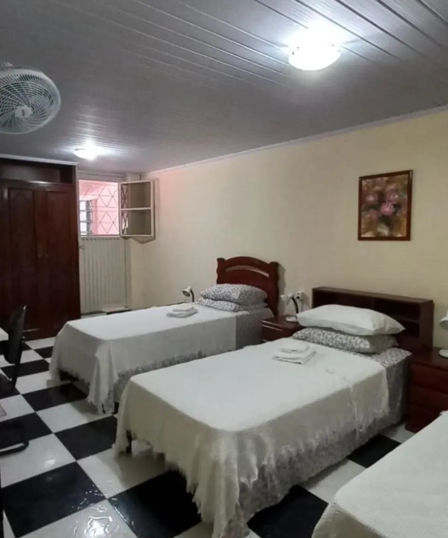 Bed & Breakfast Kzazendf Cama E Cafe Asa Sul